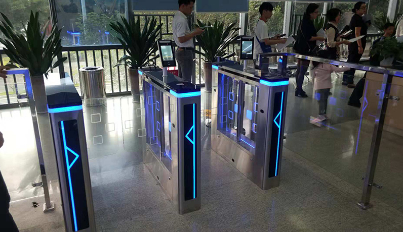 深圳出入境办事大厅案例